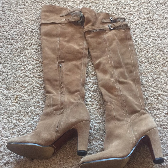 Knee high boots - Picture 1 of 6